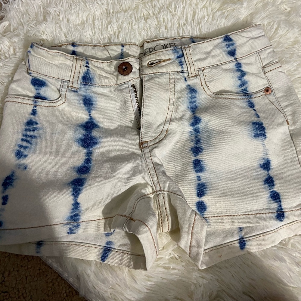 girls white/blue jean shorts